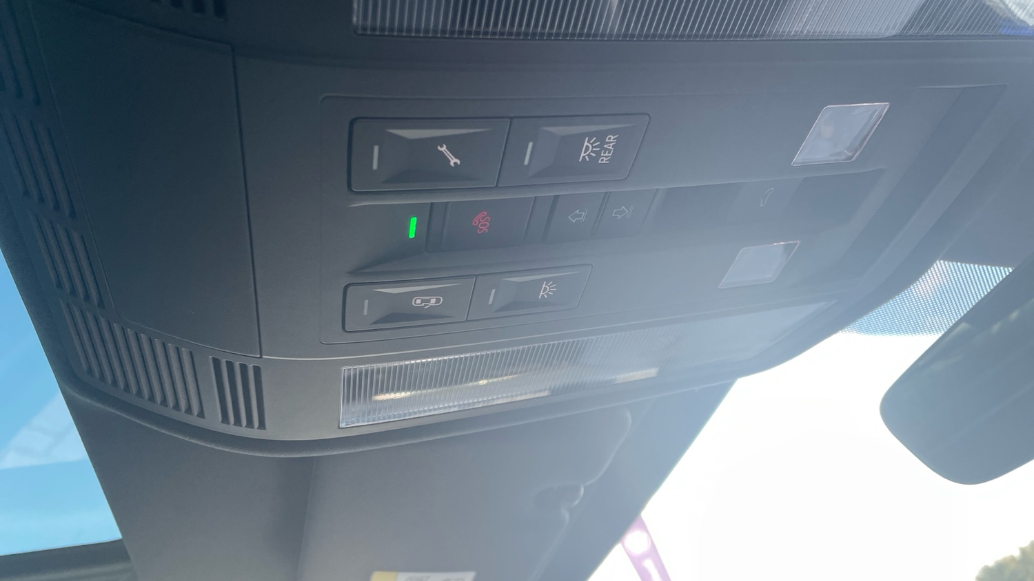 Used Volkswagen Touareg 2025 for sale - 77298215: Photo 35