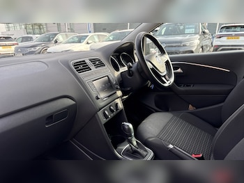 Used Volkswagen Polo 2017 for sale - 78150572: Photo