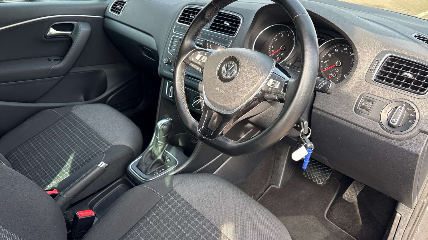 Used Volkswagen Polo 2017 for sale - 78150572: Photo 6