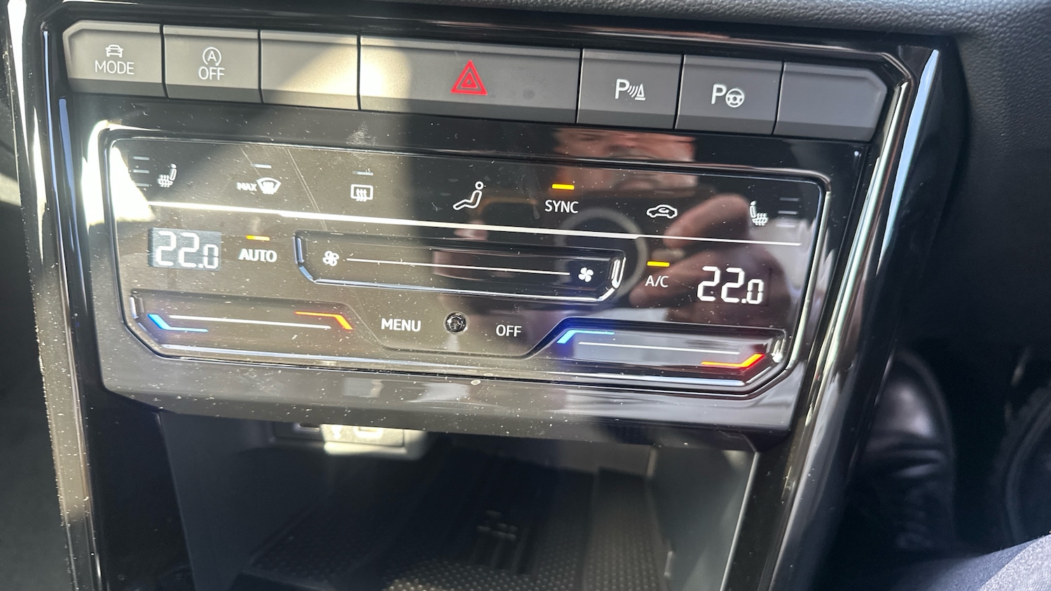 Used Volkswagen T-Roc 2025 for sale - 76063695: Photo 13