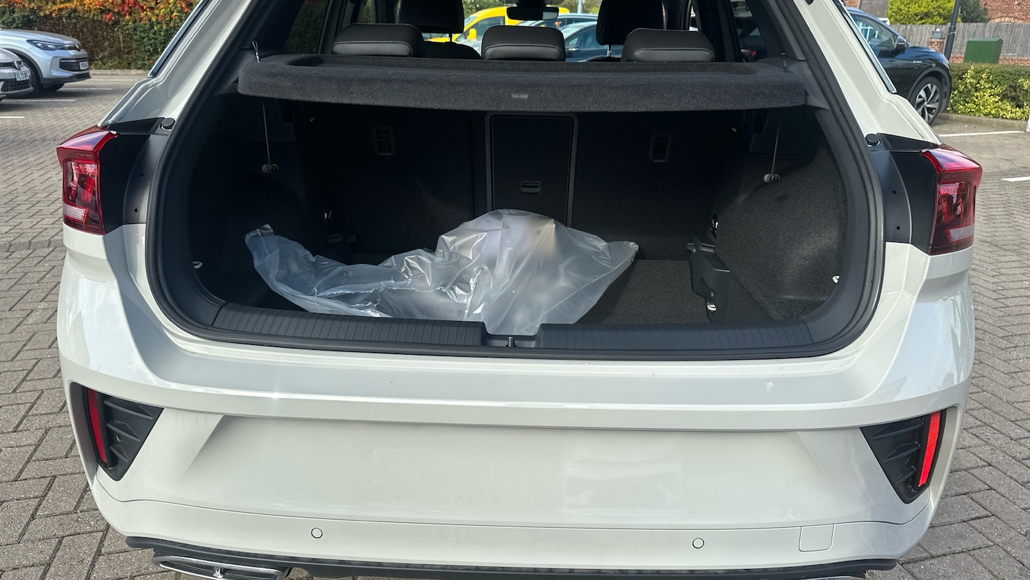 Used Volkswagen T-Roc 2025 for sale - 76063695: Photo 20