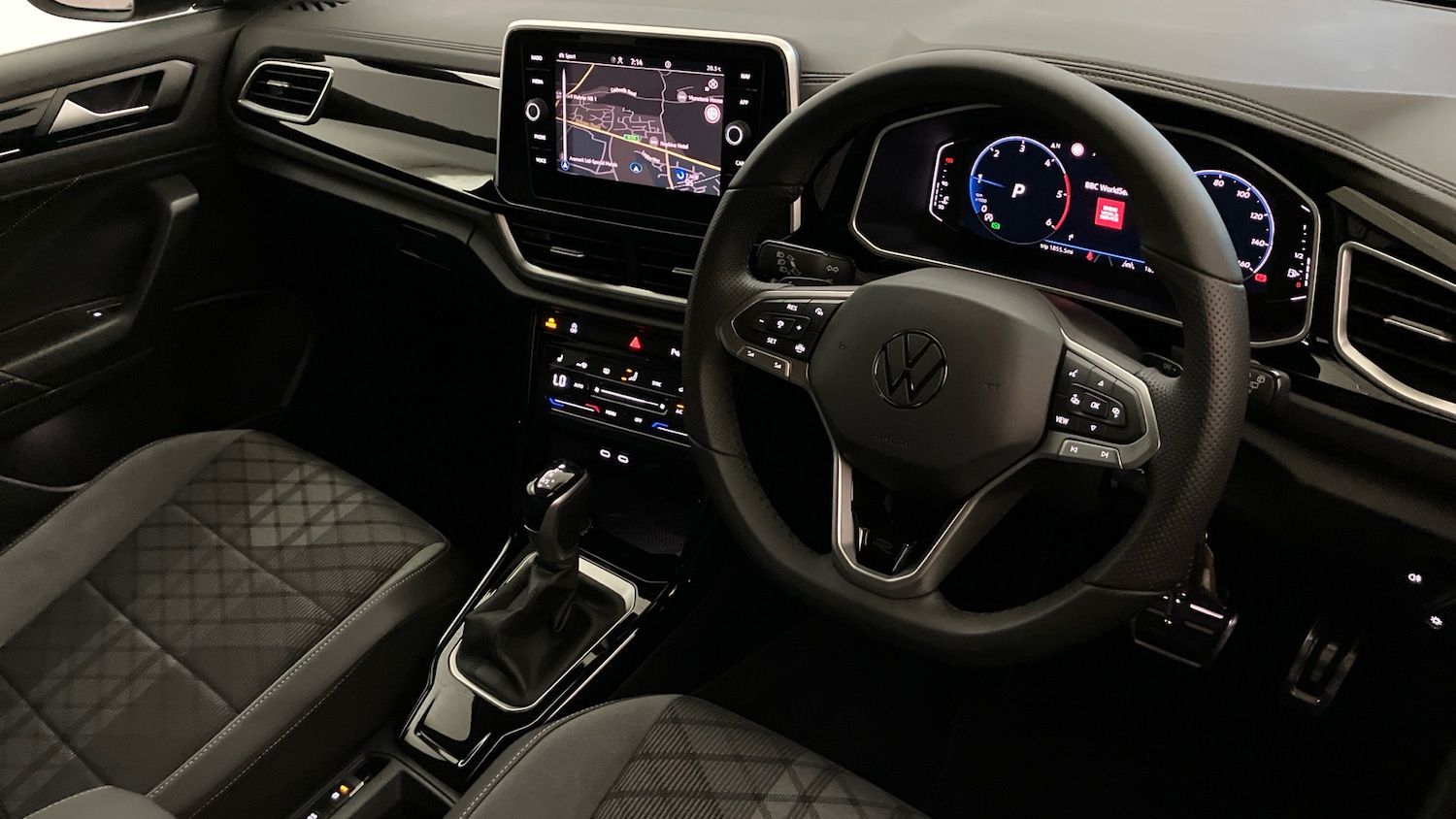 Used Volkswagen T-Roc 2025 for sale - 77272113: Photo 6