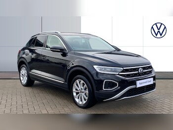 Used Volkswagen T-Roc 2024 for sale - 77247243: Photo