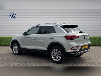 Used Volkswagen T-Roc 2023 for sale - 78510655: Photo