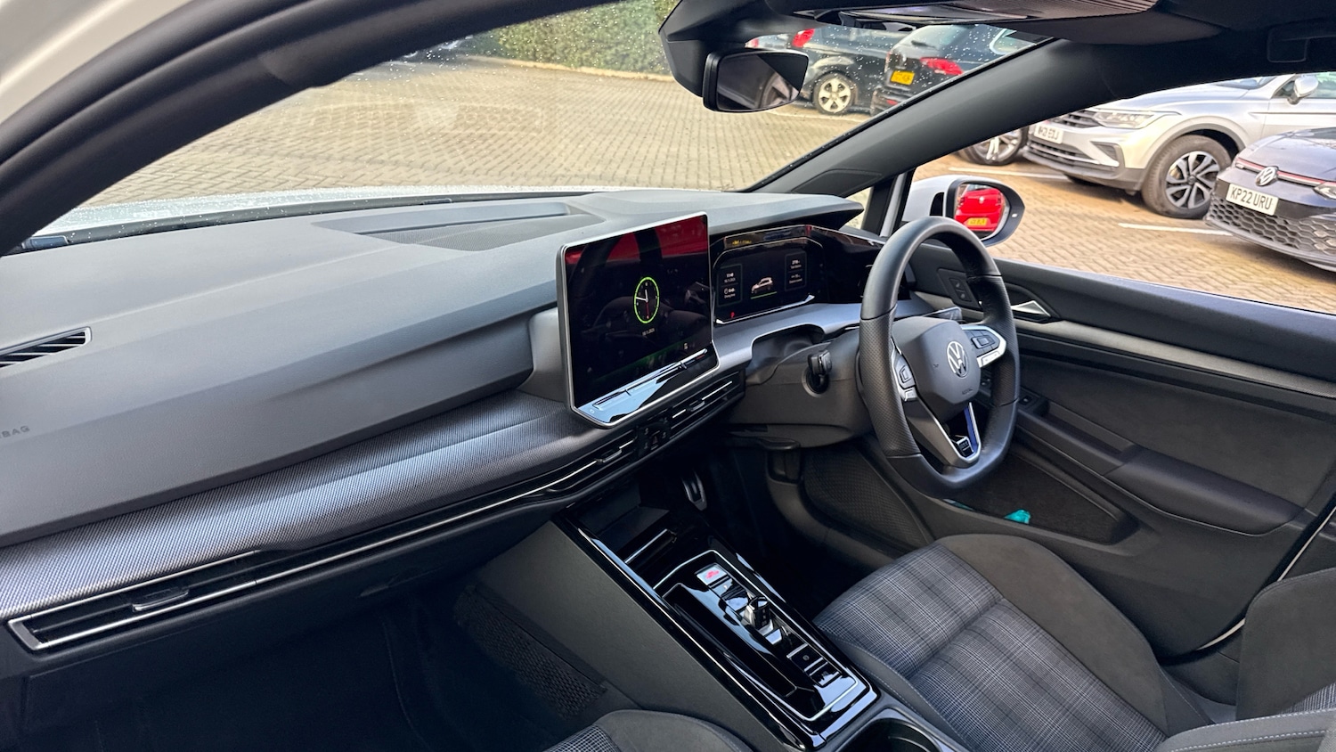 Used Volkswagen Golf 2025 for sale - 76396814: Photo 2