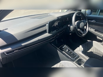 Used Volkswagen Golf 2023 for sale - 78951275: Photo