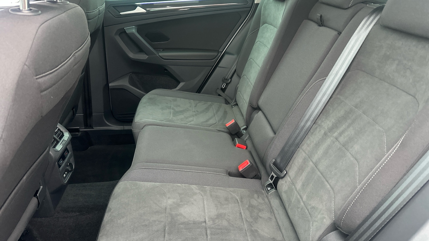 Used Volkswagen Tiguan 2021 for sale - 77871952: Photo 25