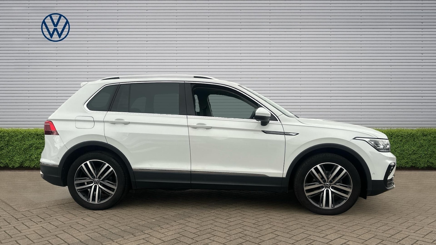 Used Volkswagen Tiguan 2021 for sale - 77871952: Photo 4