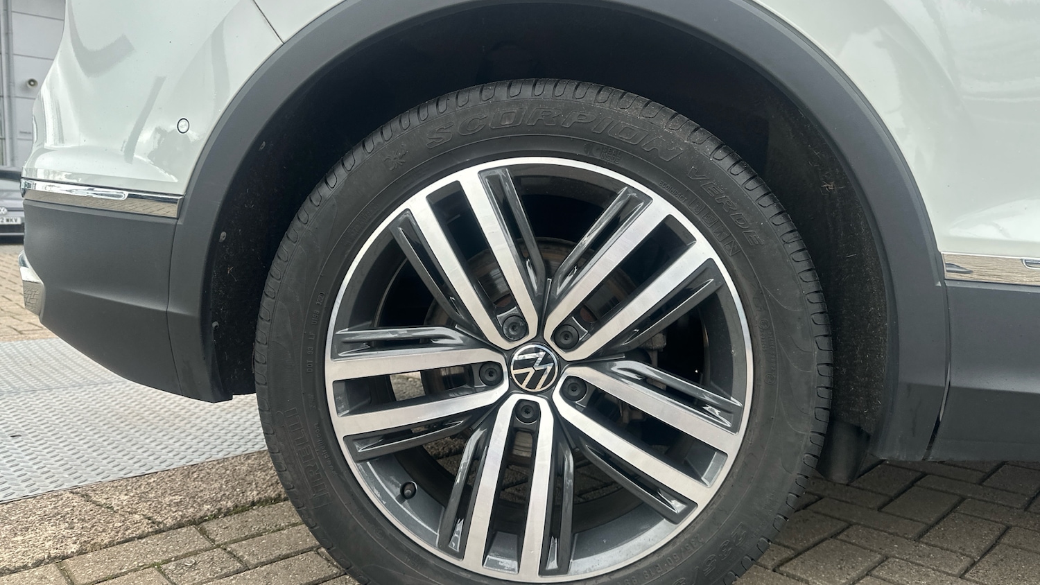 Used Volkswagen Tiguan 2021 for sale - 77871952: Photo 5