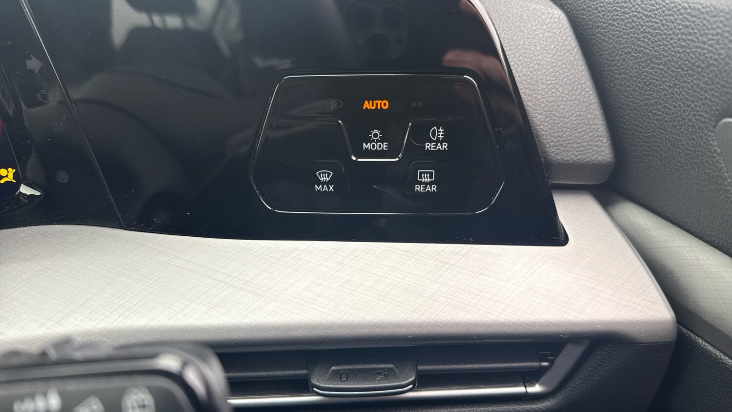 Used Volkswagen Golf 2024 for sale - 77917153: Photo 22