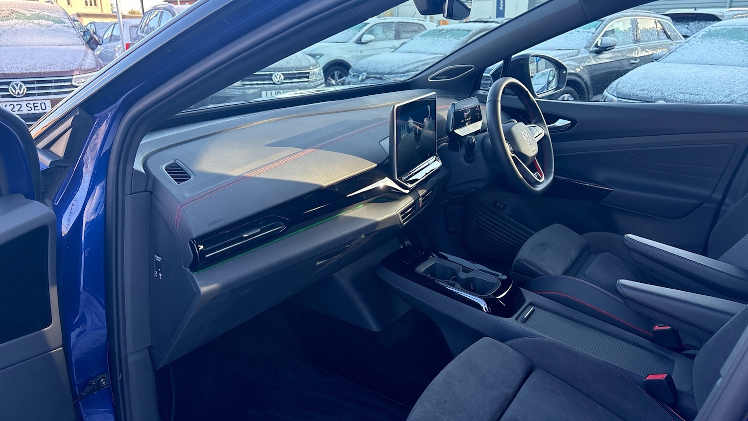Used Volkswagen ID.4 2025 for sale - 77036635: Photo 2