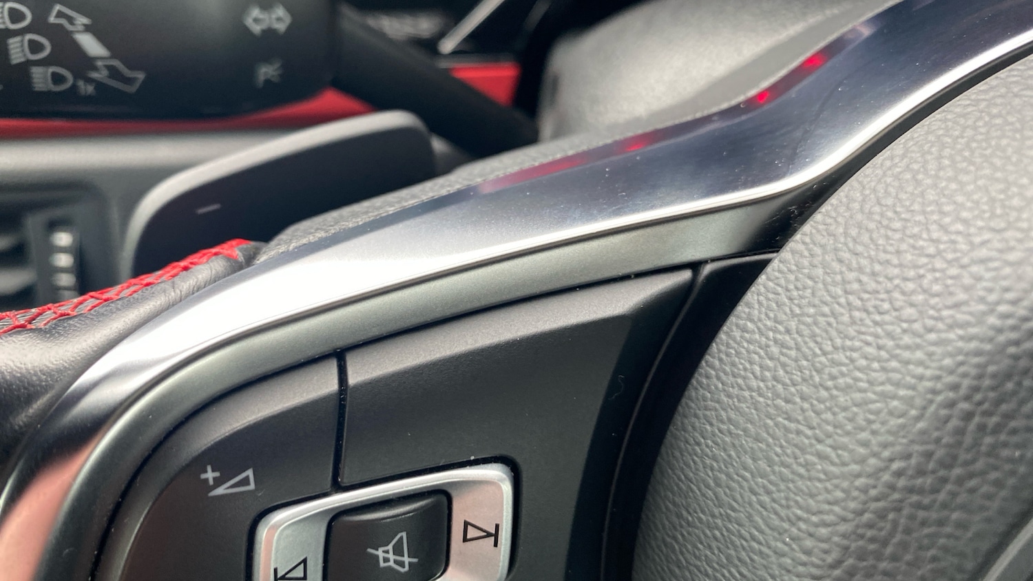 Used Volkswagen Polo 2020 for sale - 77653509: Photo 37