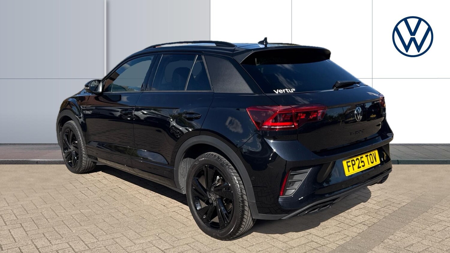 Used Volkswagen T-Roc 2025 for sale - 76065920: Photo 3