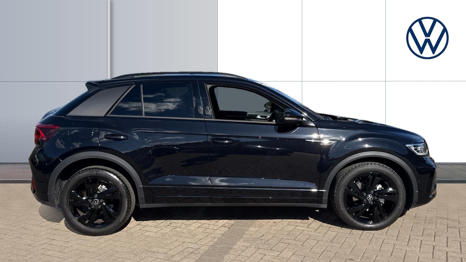 Used Volkswagen T-Roc 2025 for sale - 76065920: Photo 4