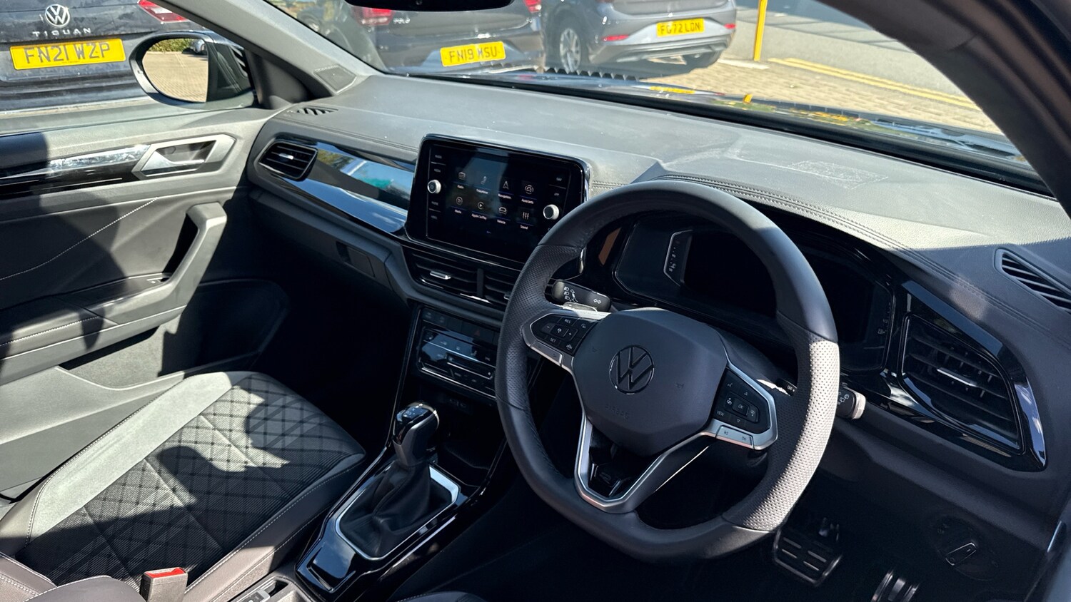 Used Volkswagen T-Roc 2025 for sale - 76065920: Photo 6