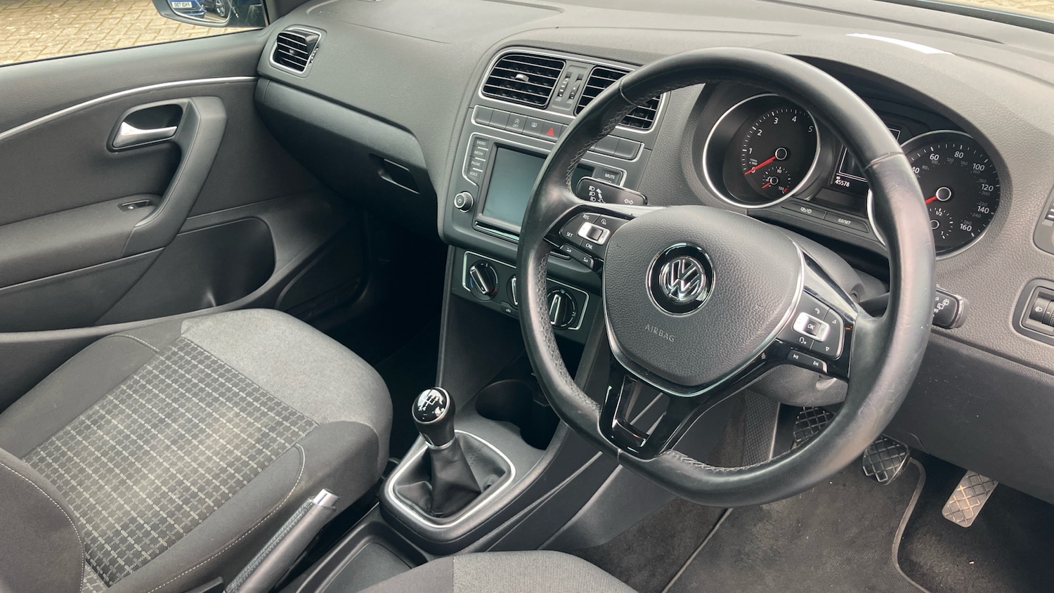 Used Volkswagen Polo 2017 for sale - 78028492: Photo 6