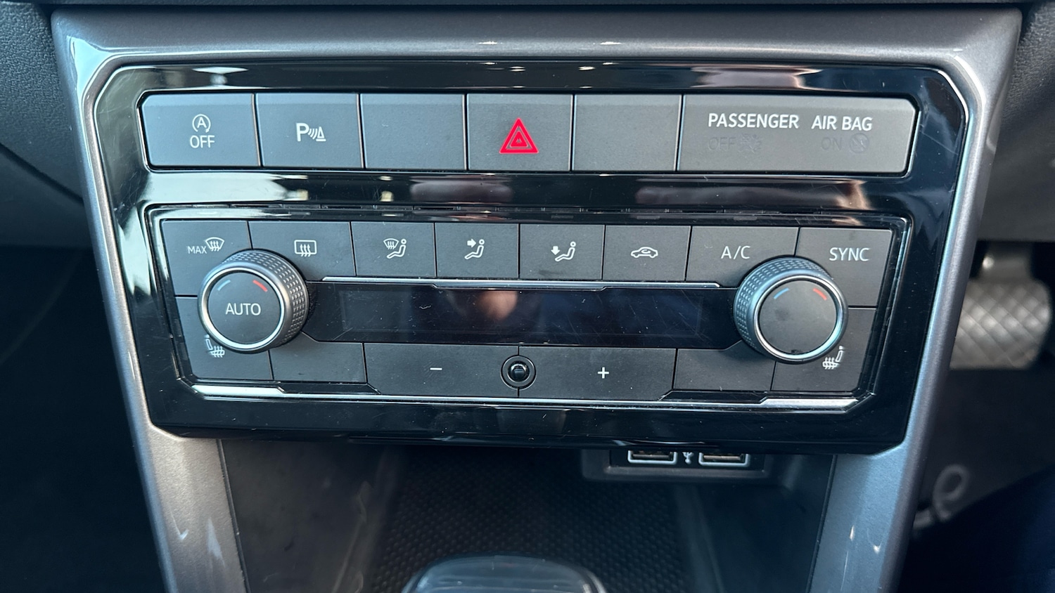 Used Volkswagen T-Cross 2020 for sale - 76611570: Photo 13