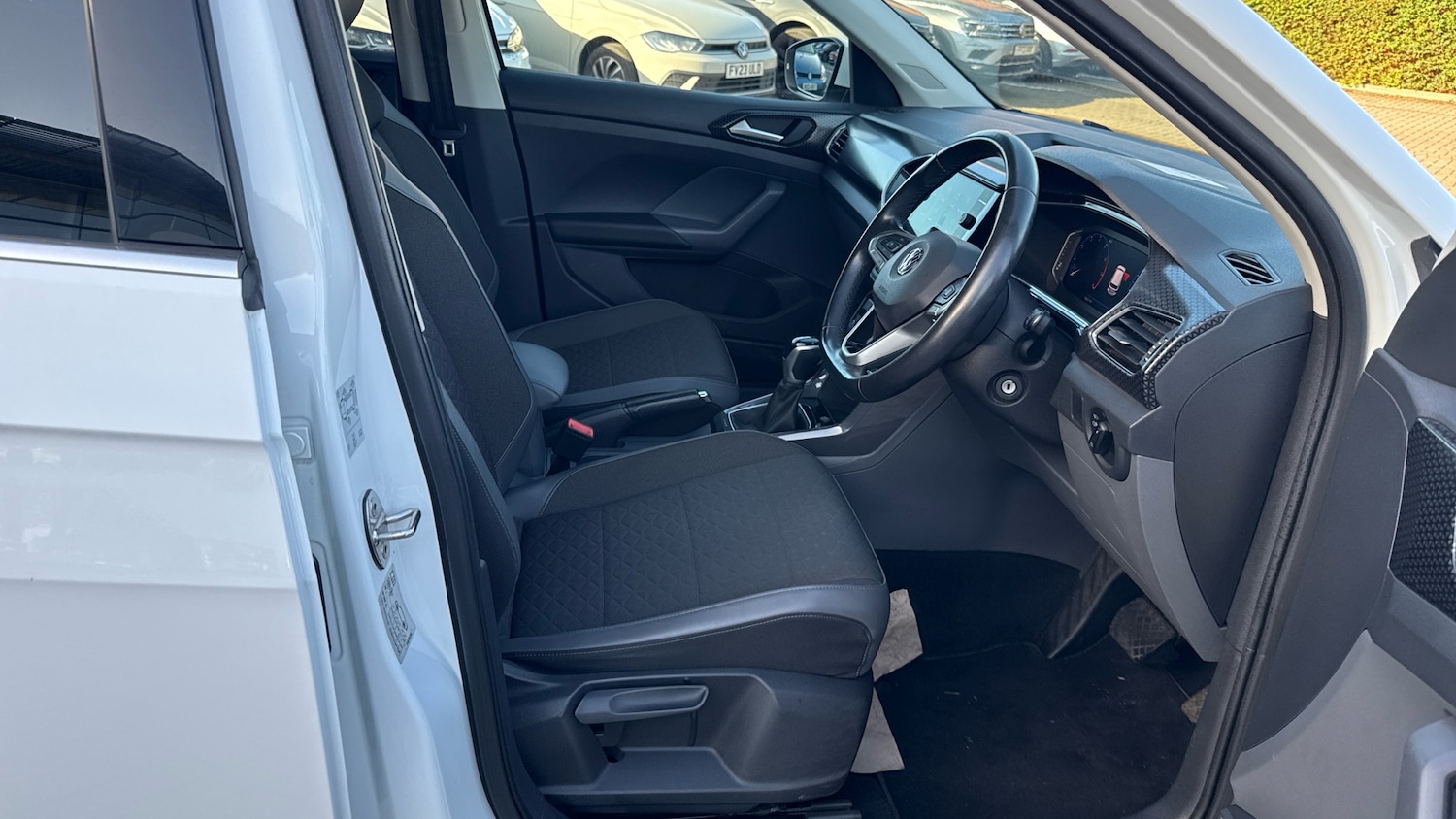 Used Volkswagen T-Cross 2020 for sale - 76611570: Photo 15