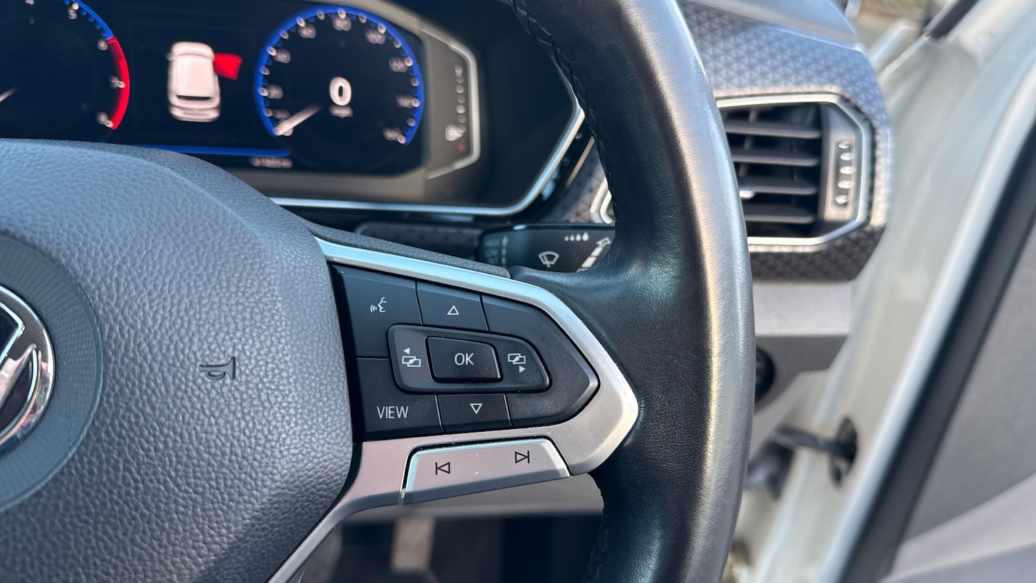 Used Volkswagen T-Cross 2020 for sale - 76611570: Photo 18