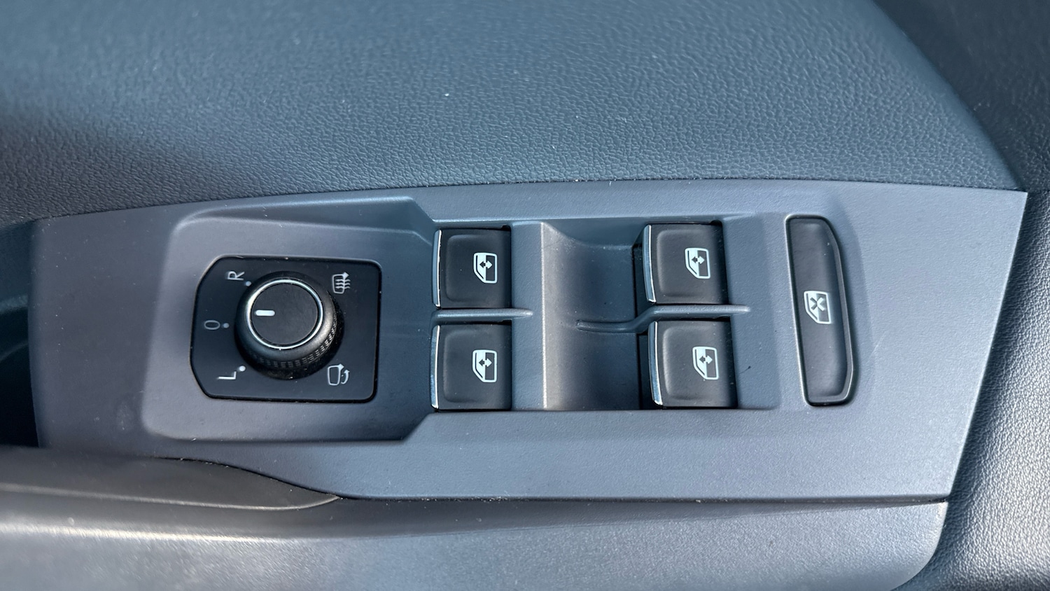 Used Volkswagen T-Cross 2020 for sale - 76611570: Photo 21