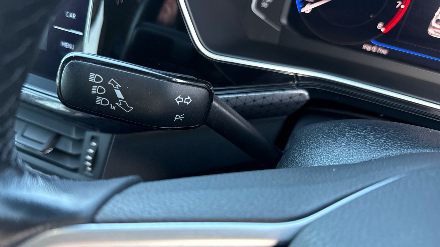 Used Volkswagen T-Cross 2020 for sale - 76611570: Photo 24