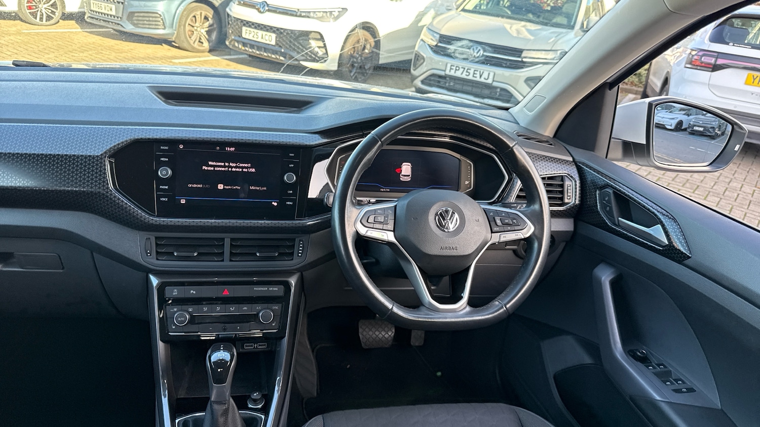 Used Volkswagen T-Cross 2020 for sale - 76611570: Photo 9