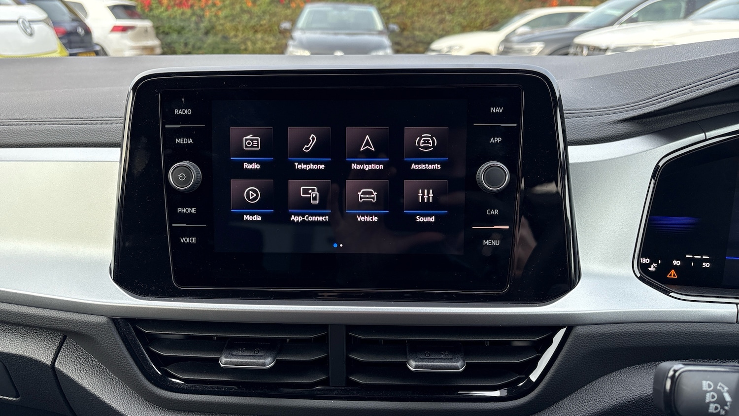 Used Volkswagen T-Roc 2025 for sale - 77085382: Photo 12