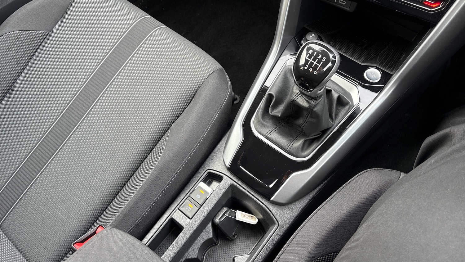 Used Volkswagen T-Roc 2025 for sale - 77085382: Photo 14