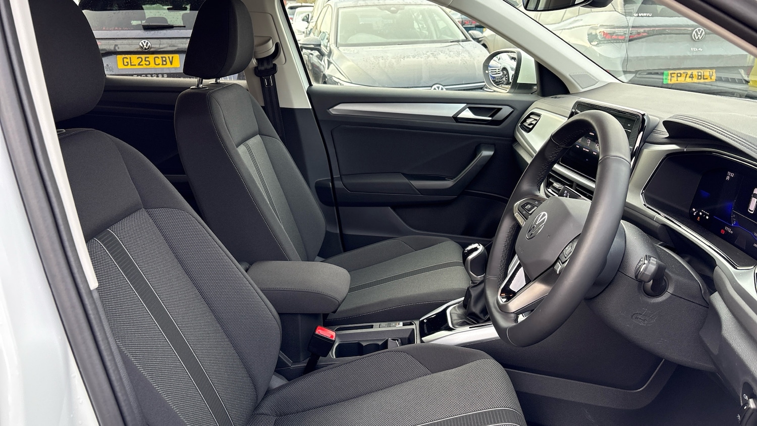 Used Volkswagen T-Roc 2025 for sale - 77085382: Photo 15