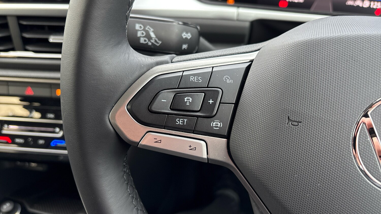 Used Volkswagen T-Roc 2025 for sale - 77085382: Photo 17