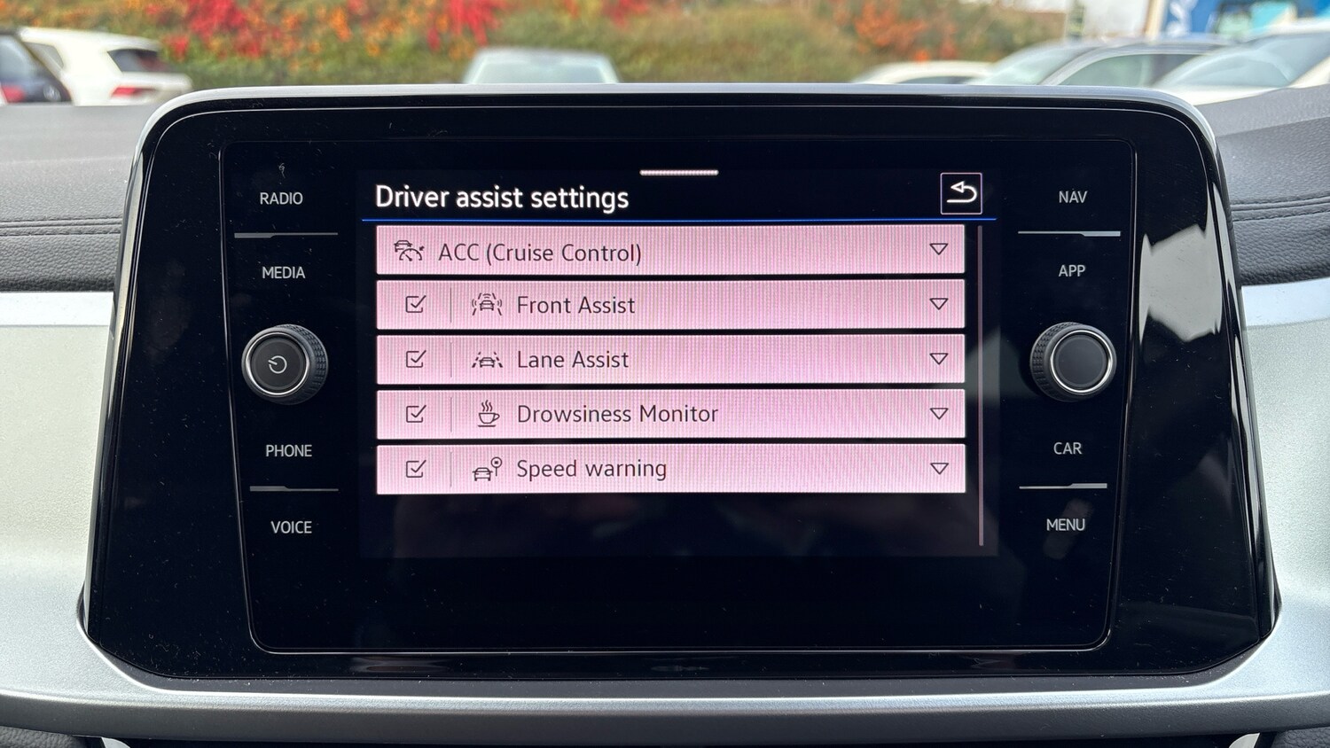 Used Volkswagen T-Roc 2025 for sale - 77085382: Photo 23