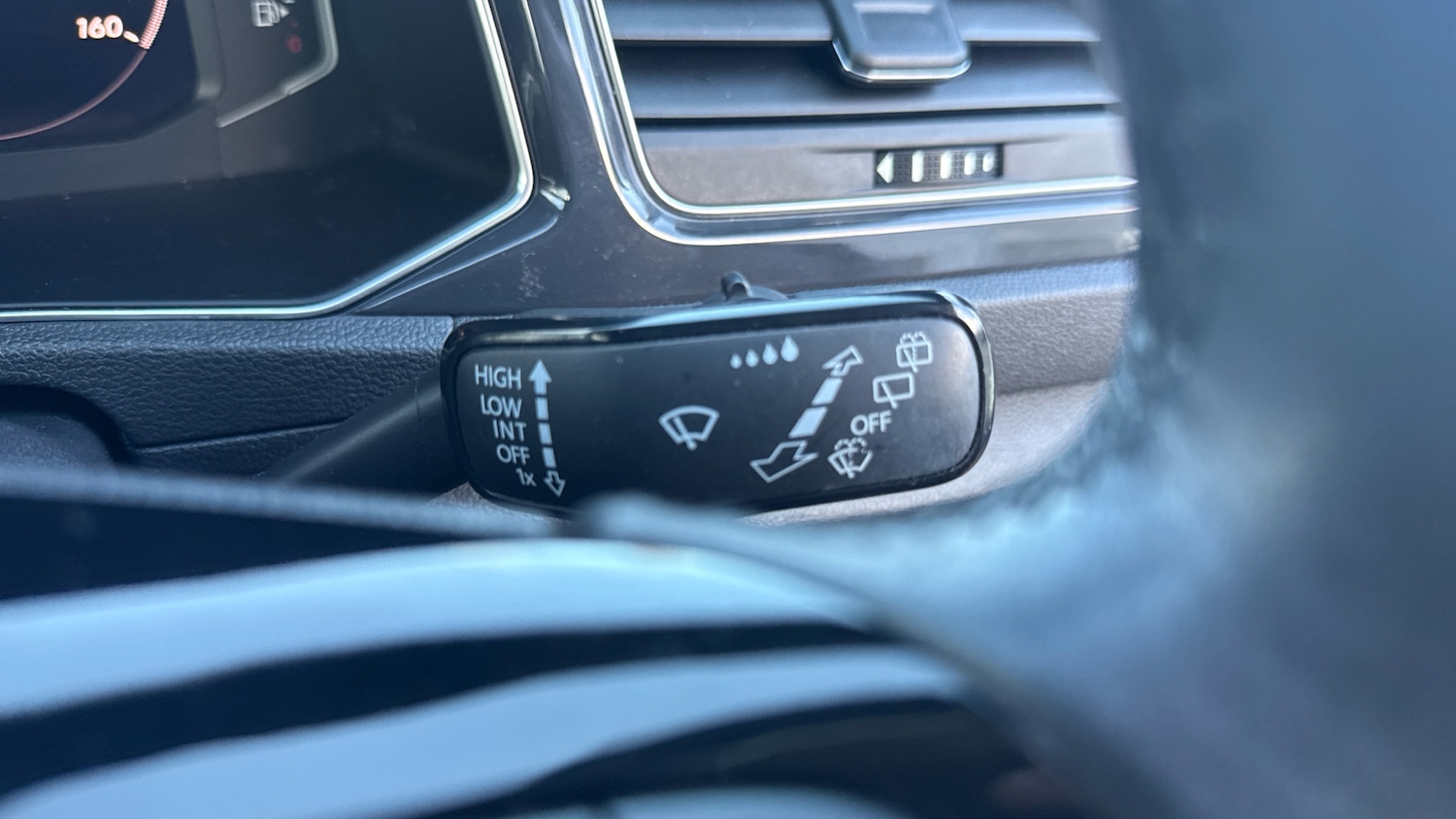 Used Volkswagen T-Roc 2018 for sale - 77179923: Photo 23