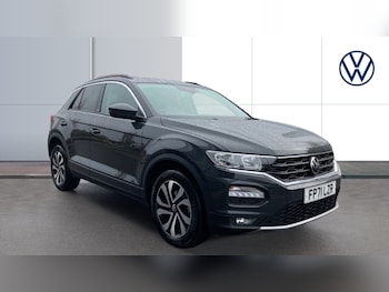 Used Volkswagen T-Roc 2022 for sale - 75689653: Photo