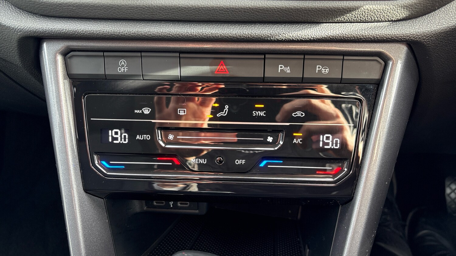 Used Volkswagen T-Roc 2022 for sale - 77676985: Photo 13