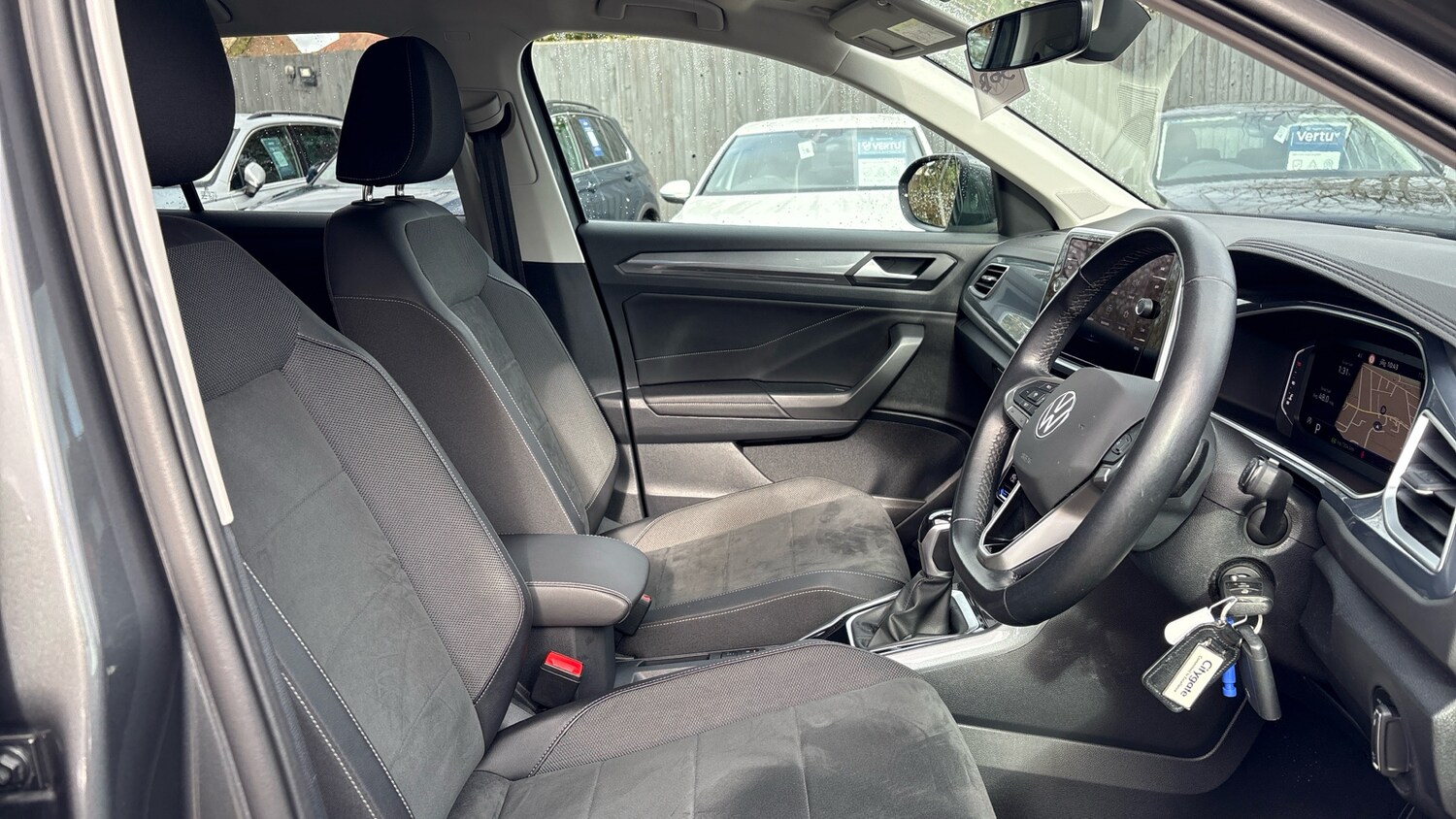 Used Volkswagen T-Roc 2022 for sale - 77676985: Photo 15