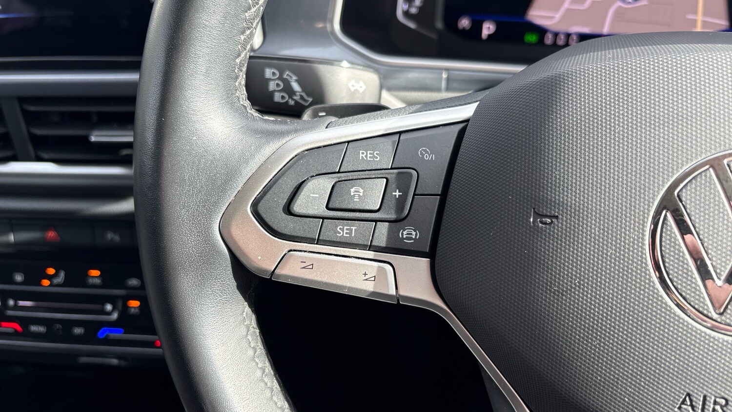 Used Volkswagen T-Roc 2022 for sale - 77676985: Photo 17