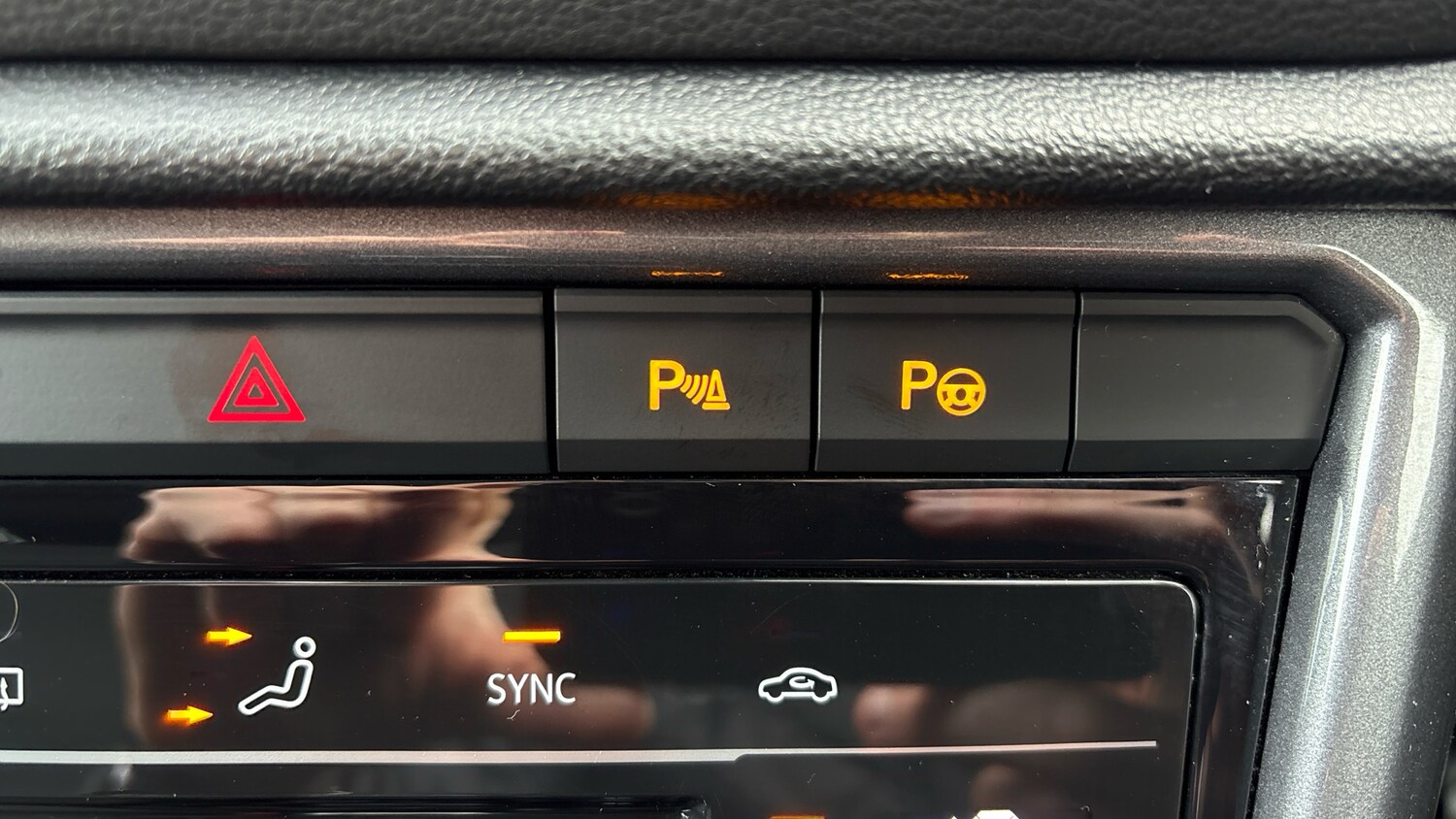 Used Volkswagen T-Roc 2022 for sale - 77676985: Photo 27