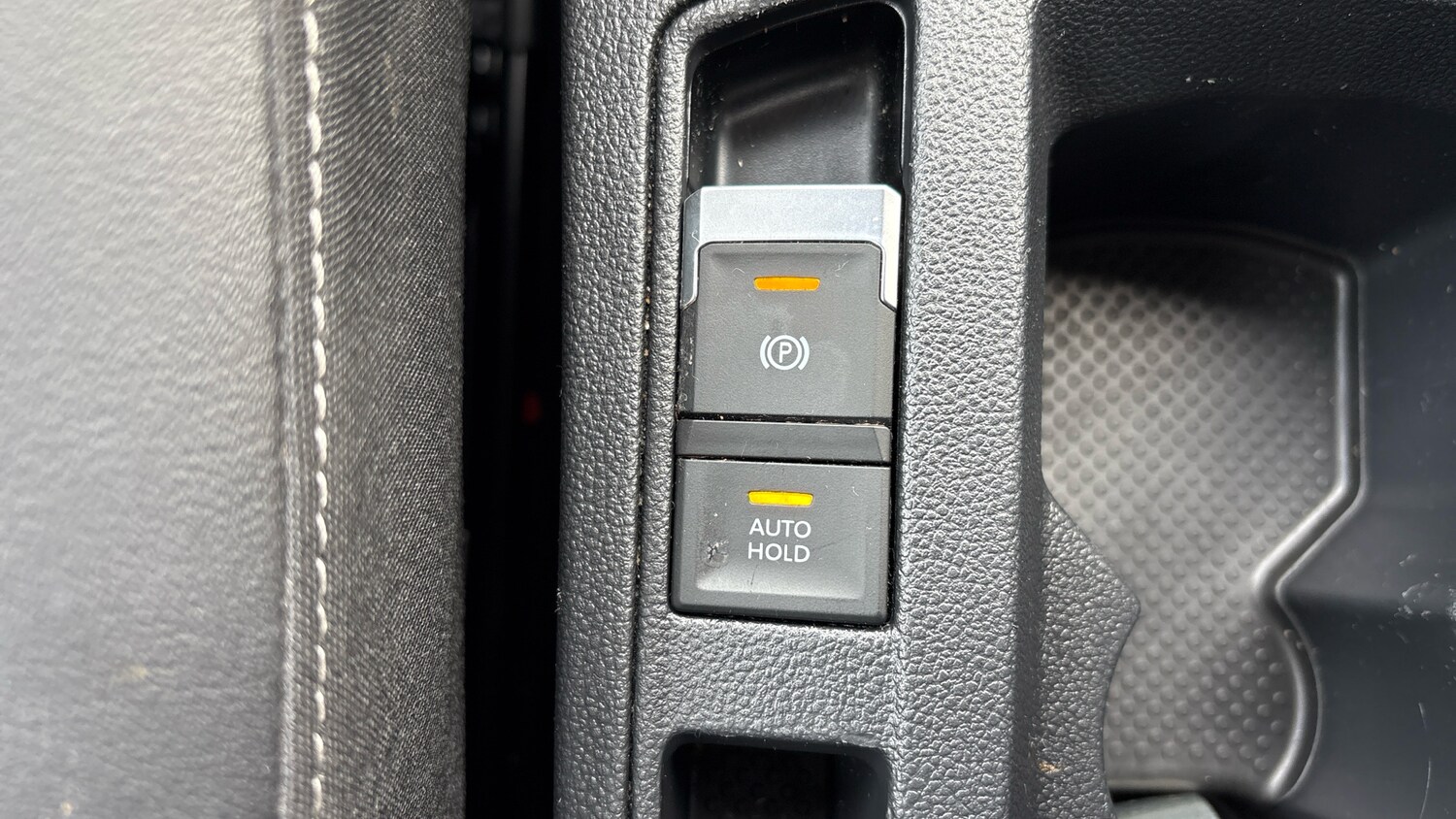 Used Volkswagen T-Roc 2022 for sale - 77676985: Photo 34