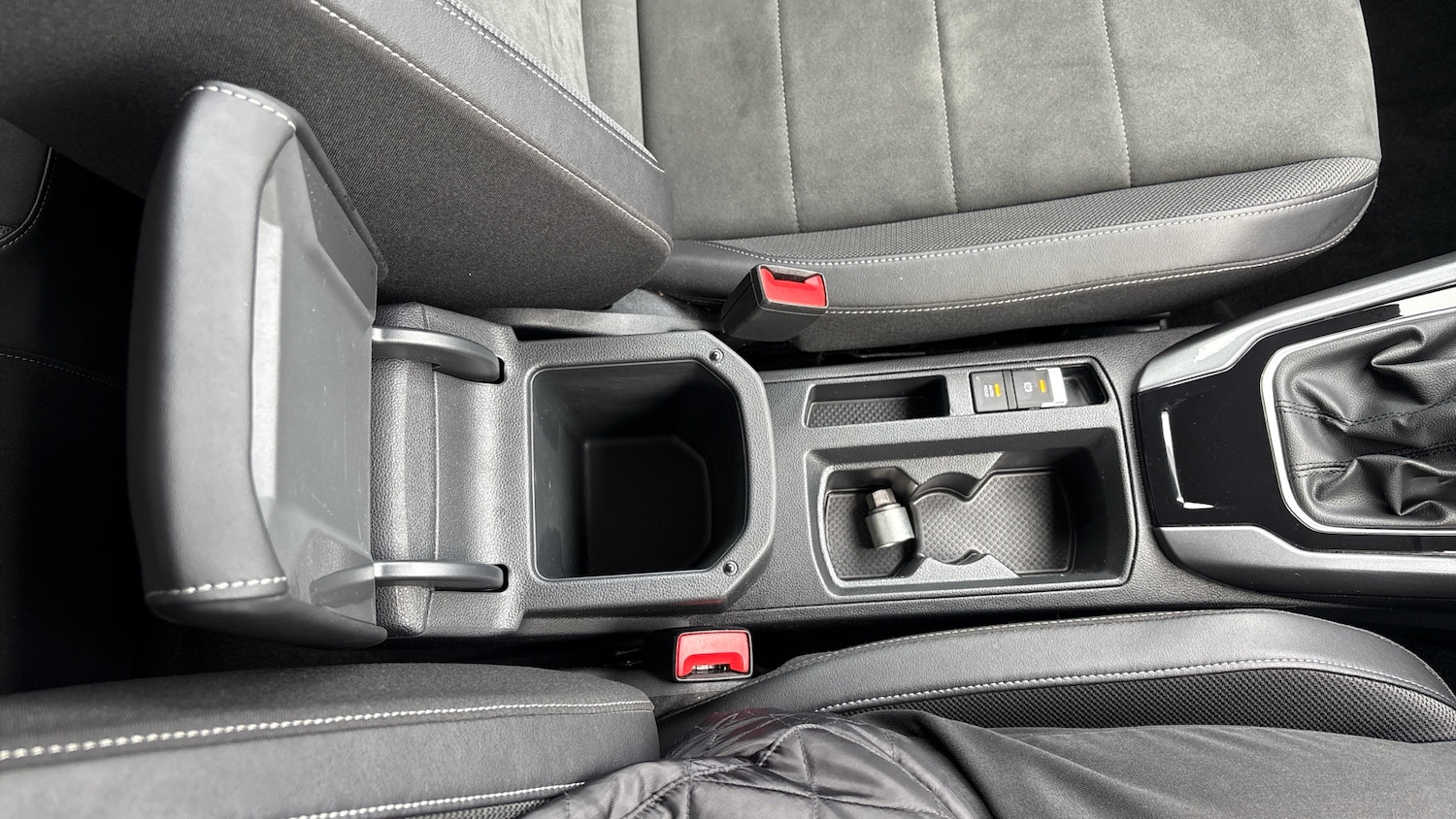 Used Volkswagen T-Roc 2022 for sale - 77676985: Photo 37