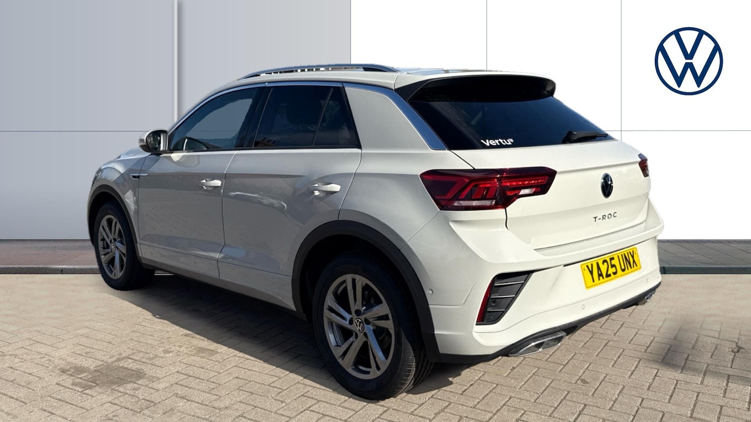 Used Volkswagen T-Roc 2025 for sale - 76063698: Photo 3