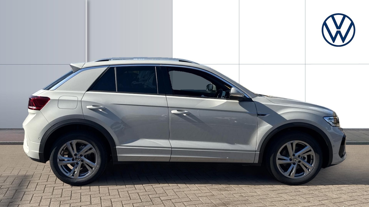 Used Volkswagen T-Roc 2025 for sale - 76063698: Photo 4