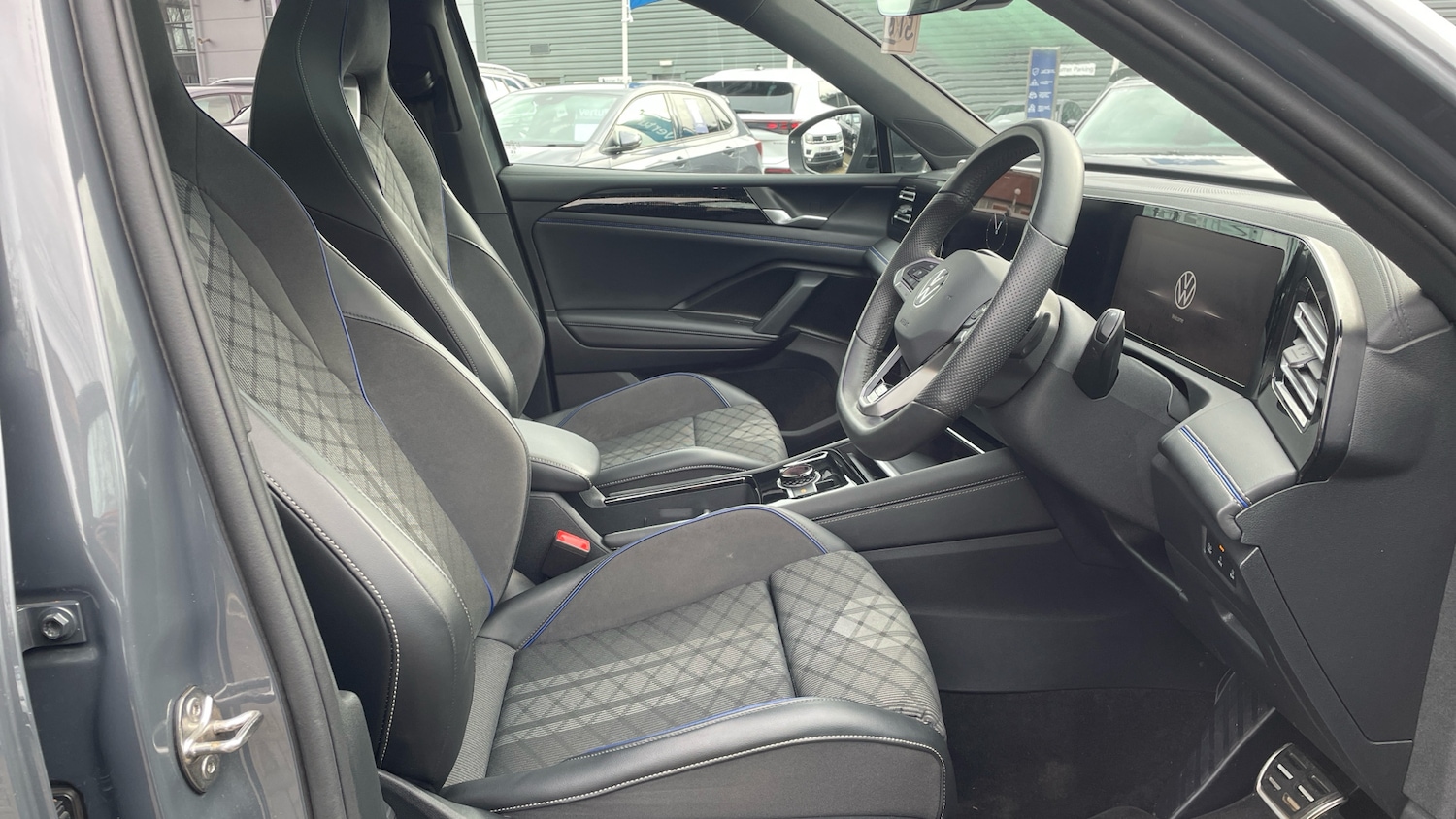 Used Volkswagen Tiguan 2025 for sale - 77617721: Photo 15