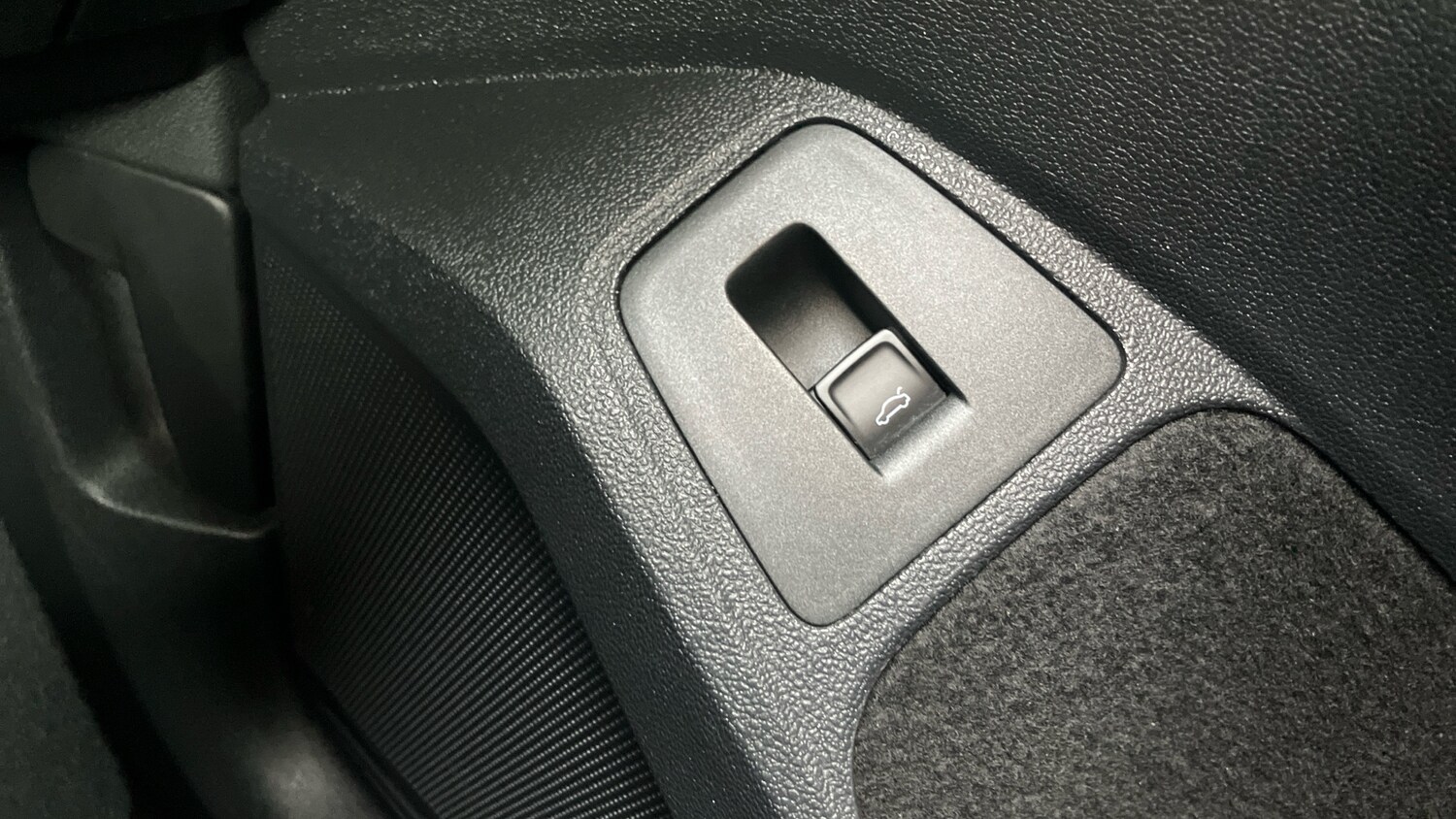 Used Volkswagen Tiguan 2022 for sale - 76490445: Photo 23