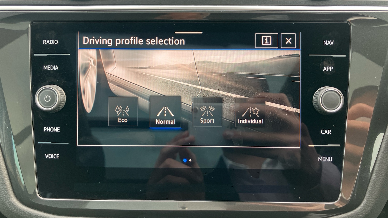 Used Volkswagen Tiguan 2022 for sale - 76490445: Photo 37