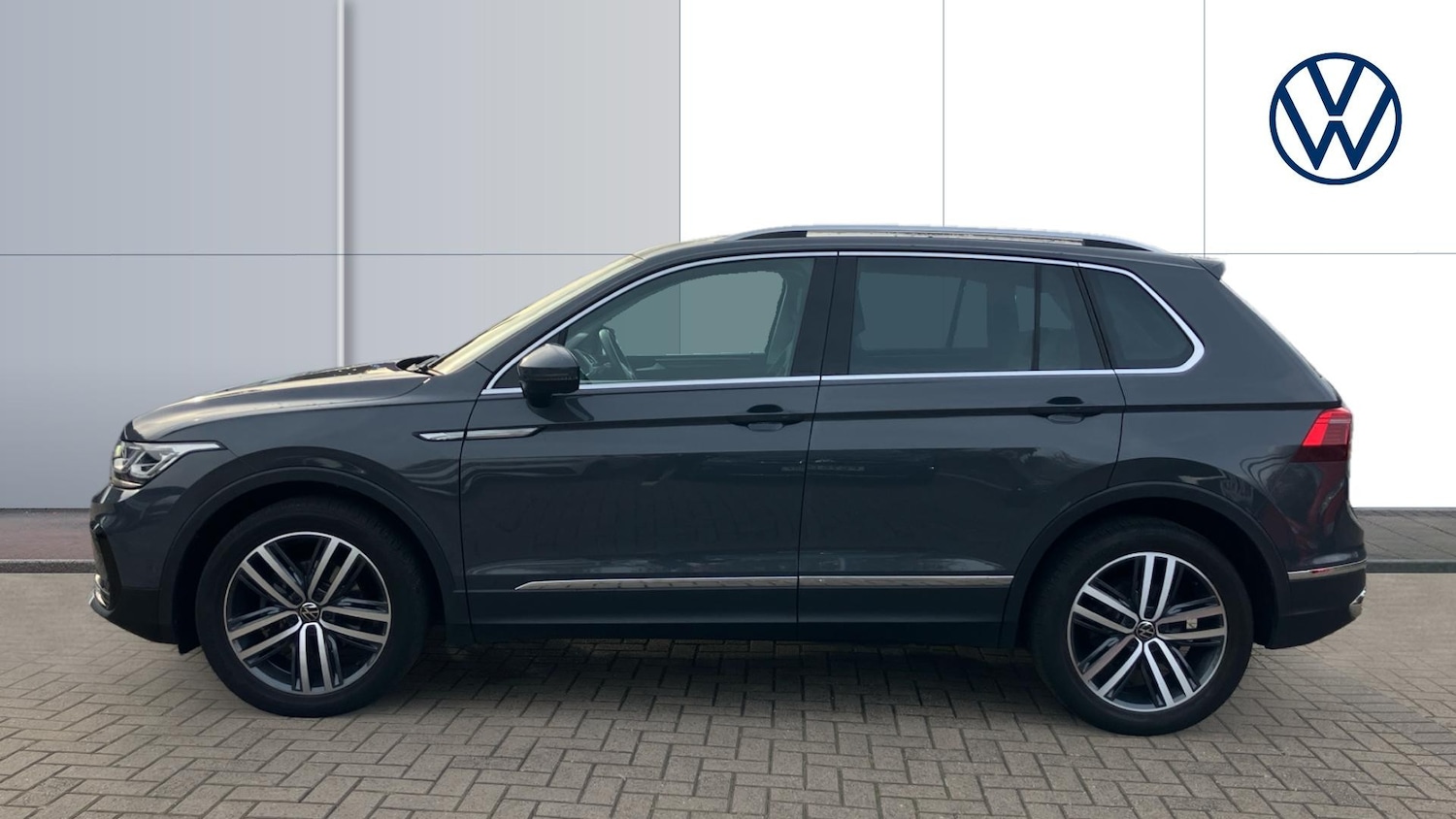 Used Volkswagen Tiguan 2022 for sale - 76490445: Photo 4