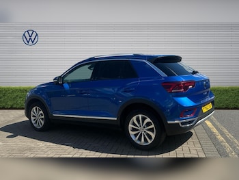 Used Volkswagen T-Roc 2023 for sale - 78531619: Photo