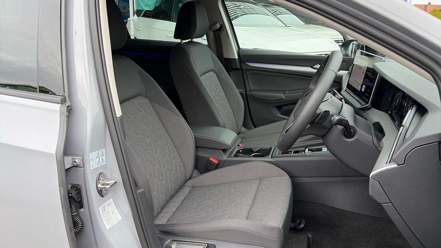 Used Volkswagen Golf 2025 for sale - 77997428: Photo 15