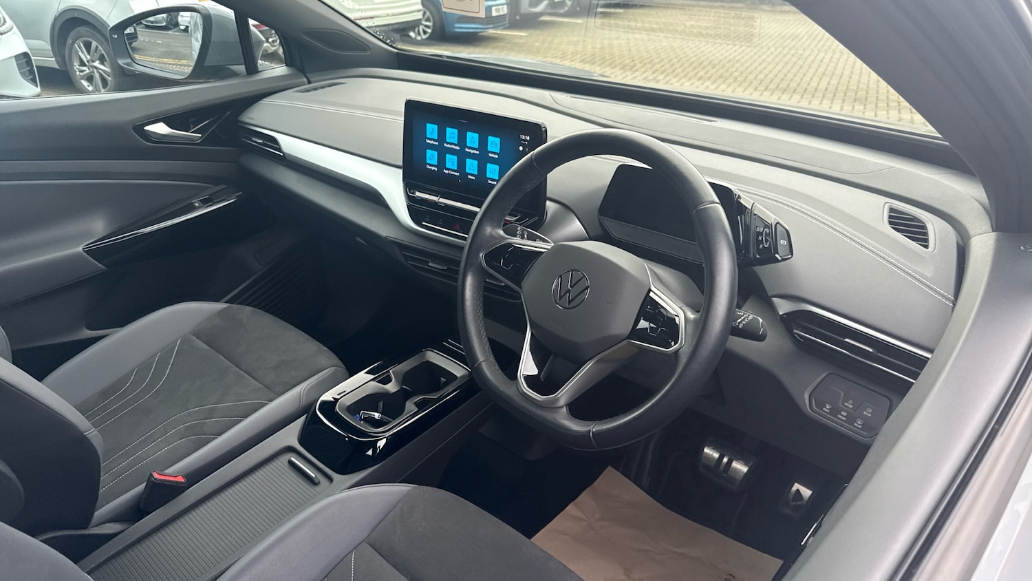 Used Volkswagen ID.4 2022 for sale - 77417349: Photo 6