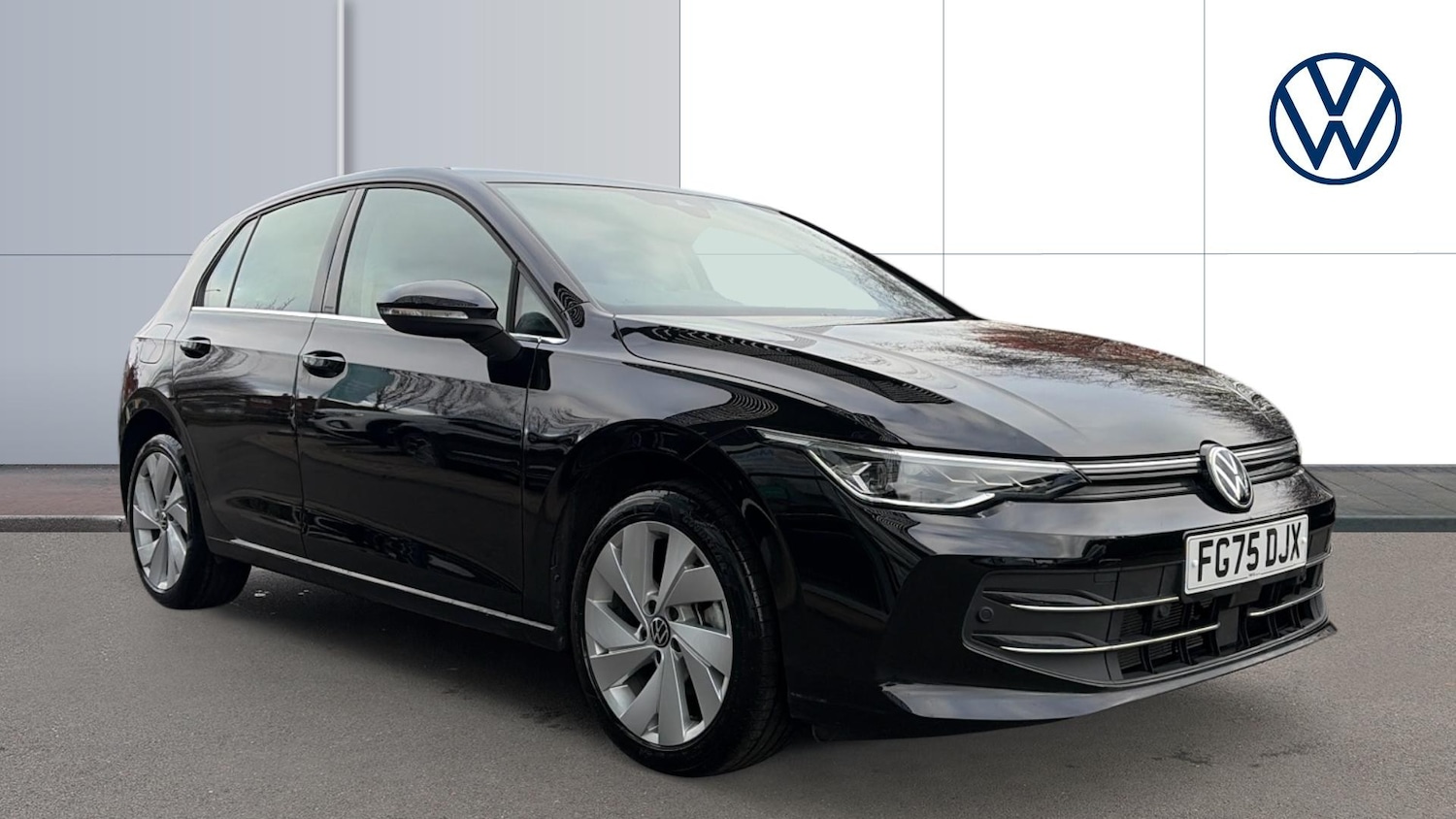 Used Volkswagen Golf 2025 for sale - 77392540: Photo 1