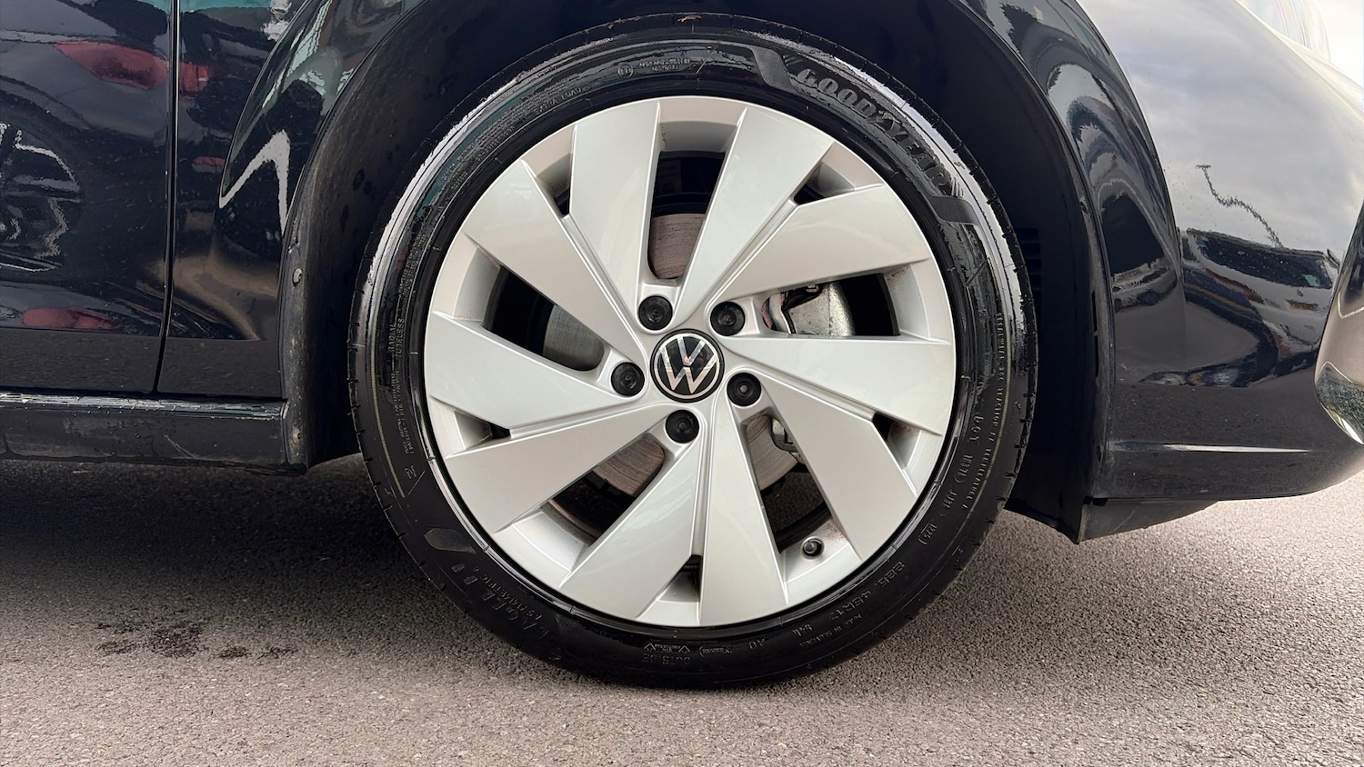Used Volkswagen Golf 2025 for sale - 77392540: Photo 5